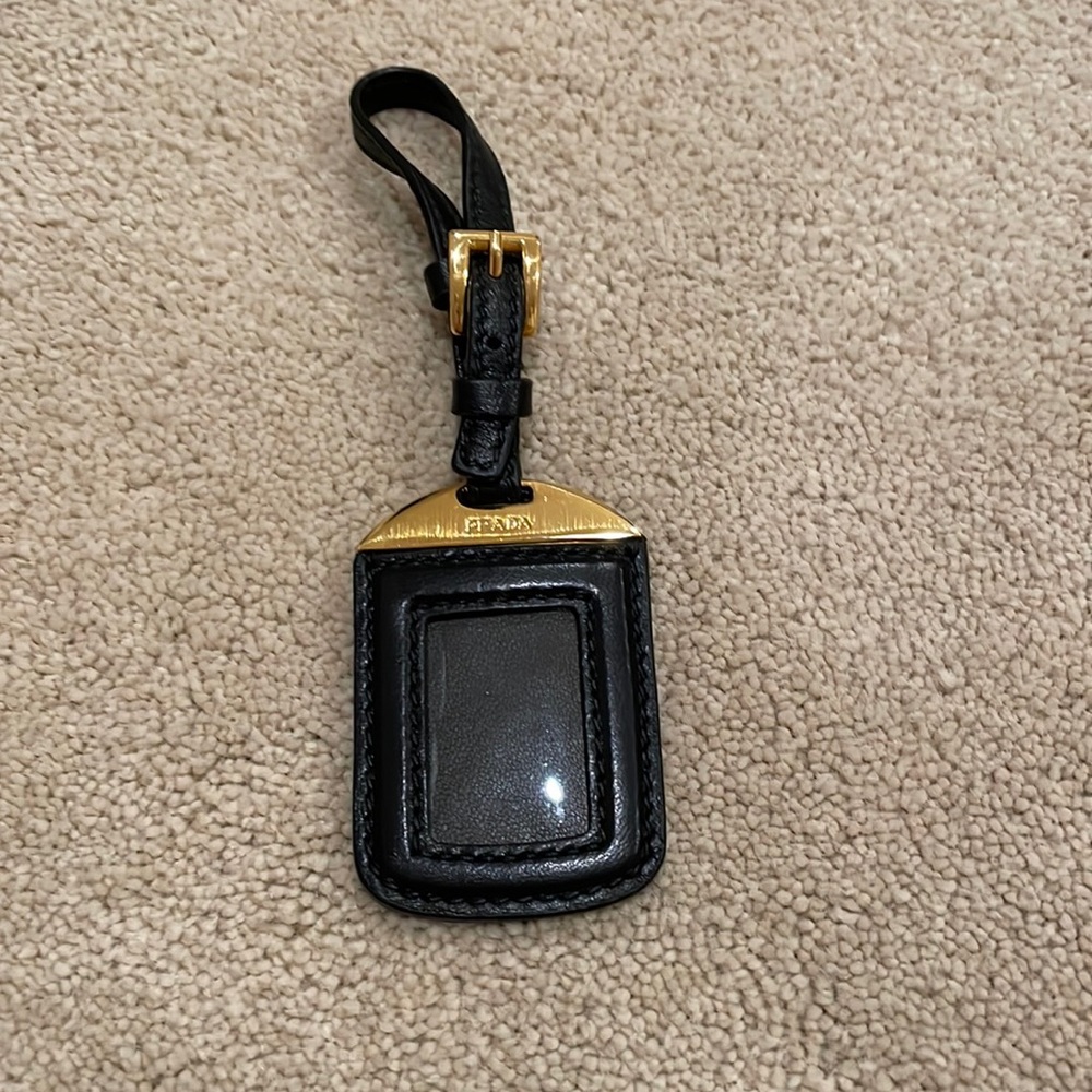 Prada tag